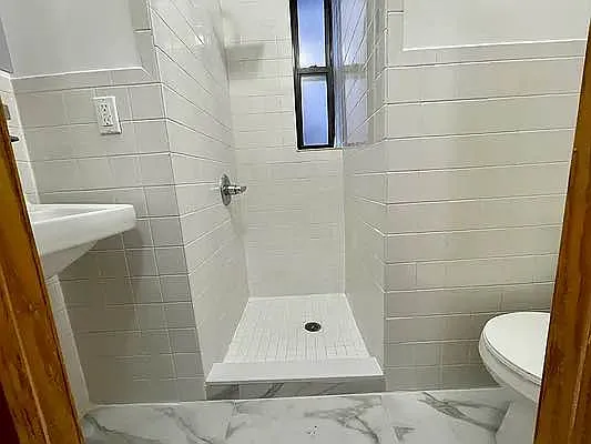 Rented by J PRESTON AND ASSOCIATES INC | media 10