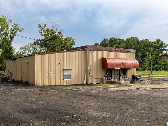 3rd image of 2350 3rd Ave S