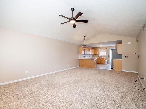 3rd image of 2110 W Jubilee Ln