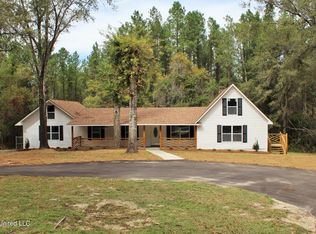 122 W Holland Rd #J, Lucedale, MS 39452