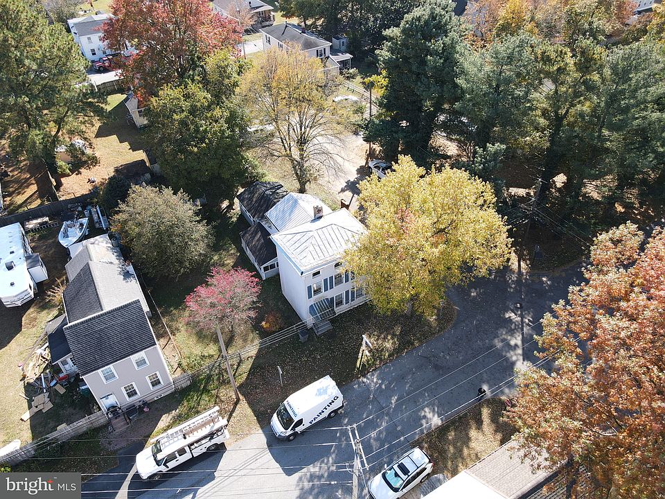 1st image of 227 Hamilton St