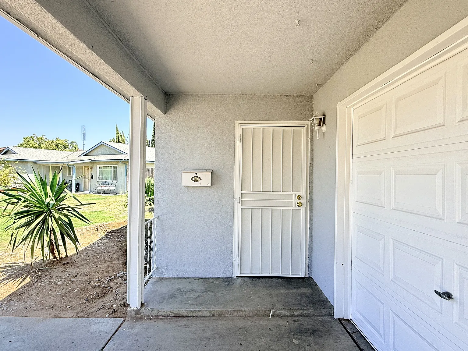 3 bed, 980 sqft, $2,150 — Photo 2