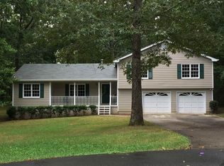 70 Forest Ridge Ct, Lawrenceville, GA 30046