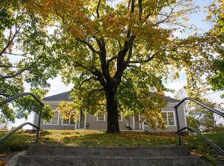 580 Ten Rod Rd, North Kingstown, RI 02852
