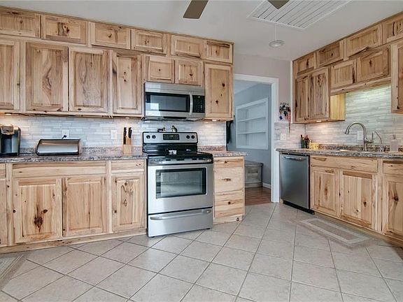 5th image of 405 N Seminole Dr