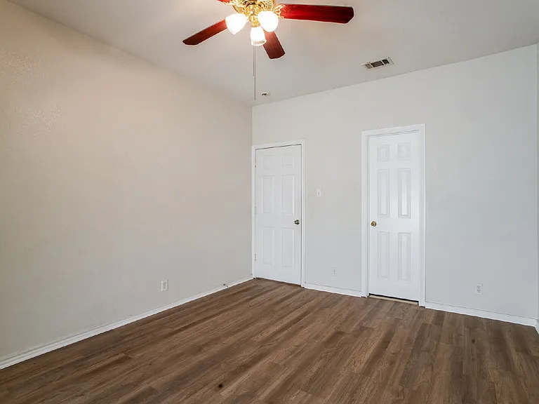 1705 Constantino Cir #B — Photo 9