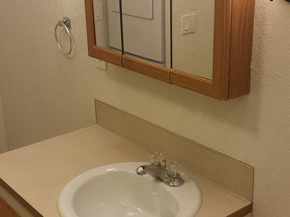 5th image of 5018 17th Ave NW #3
