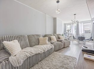 60-89 54th St #1R, Maspeth, NY 11378