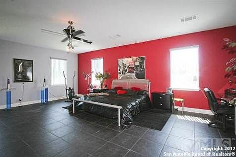 4th image of 23035 Angostura Blvd