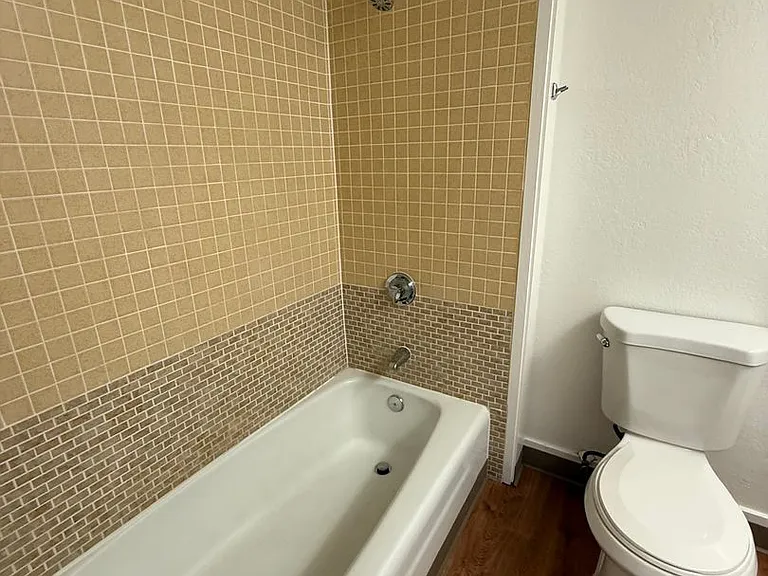 400 Hualani St — Photo 9