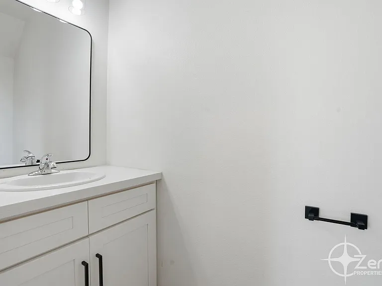2015 NE North Fork Ave — Photo 18