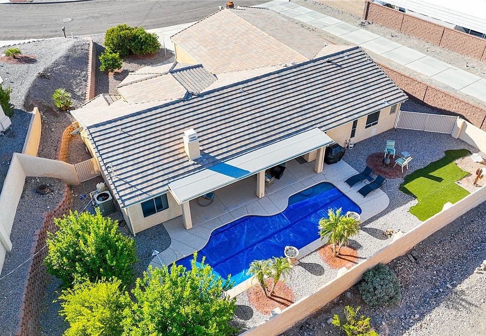1st image of 3221 Douglas Drive