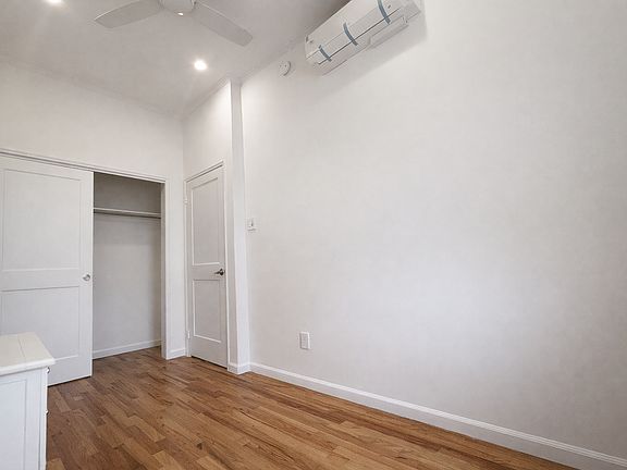 4th image of 54 W 91st St APT 4A
