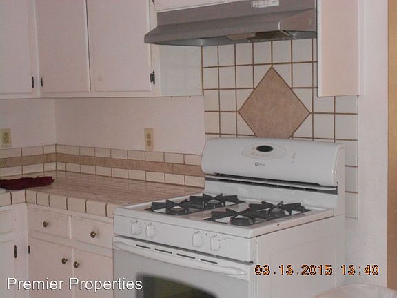 2nd image of 3303 E Pine Ave