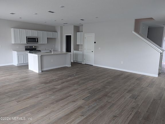 2nd image of 14722 CASHEW Avenue #91