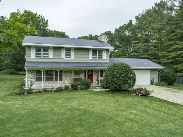 1975 E Country Creek Rd, Midland, MI 48640