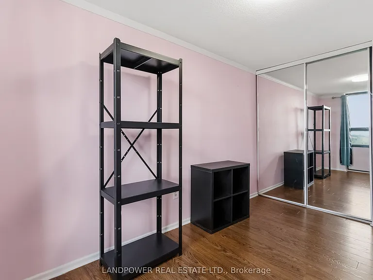 350 Seneca Hill Dr #Penthouse 14 — Photo 15