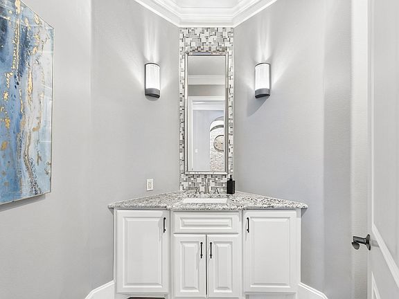 5th image of 907 Enclave Lake Dr