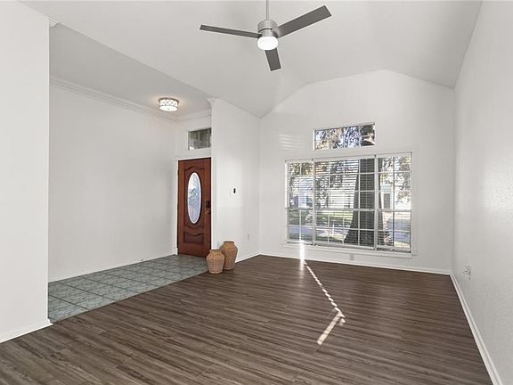 4th image of 2052 Vineyard Ln