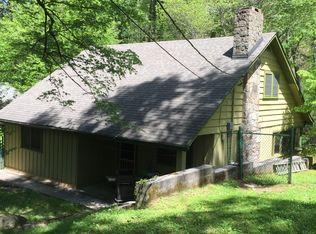 816 Leconte Dr, Gatlinburg, TN 37738