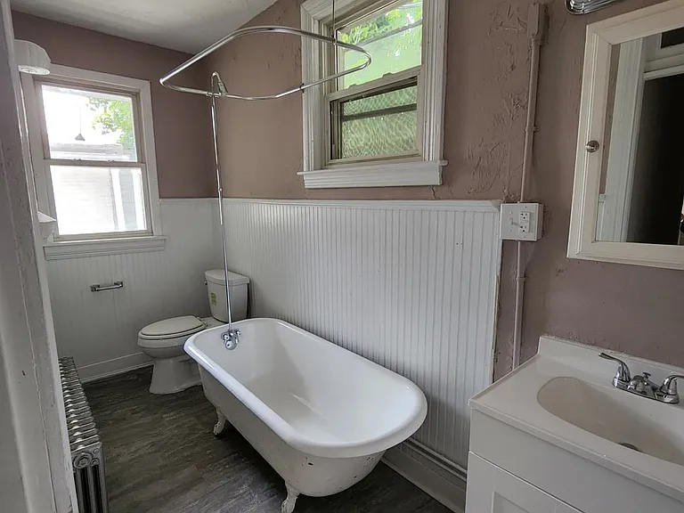 46 S Pine St — Photo 15