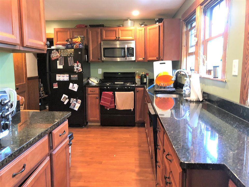 1st image of 132 North St #2