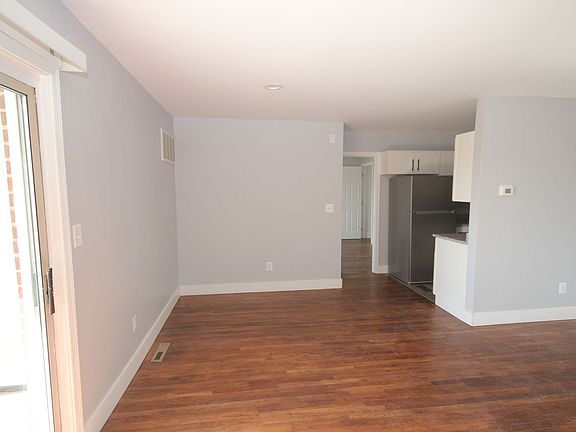 4th image of 114-118 S Parke St #C