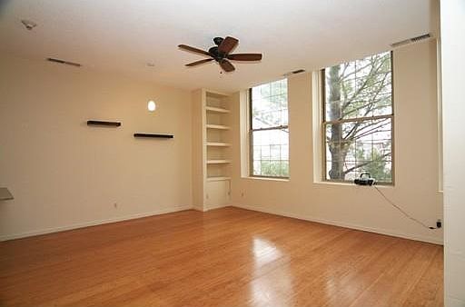 4th image of 48 Forest St APT 207