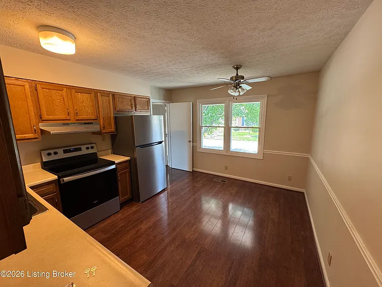 8600 Tannen Dr — Photo 10