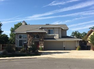 290 Casa Buena Ln, Coalinga, CA 93210