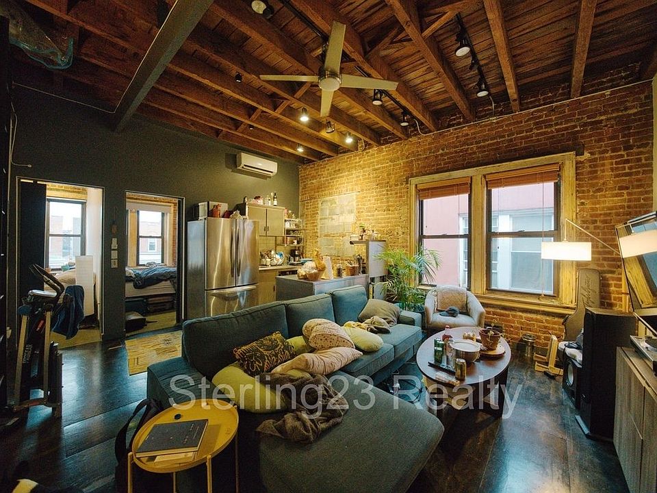 1st image of 4112 25th Ave #2F