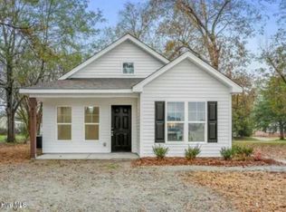 1220 W Blackman Rd, Dunn, NC 28334