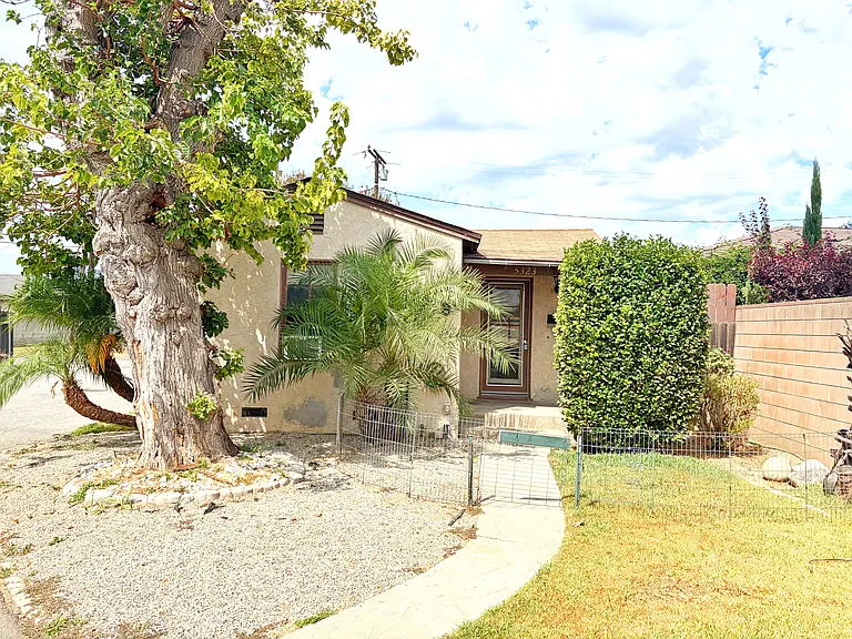 5323 Alessandro Ave — Photo 1