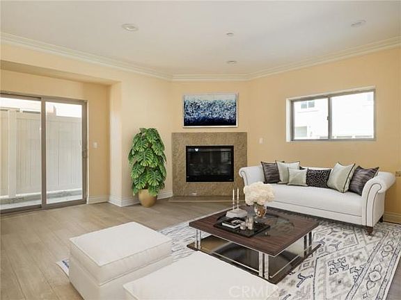 5th image of 4952 W 112th St #11