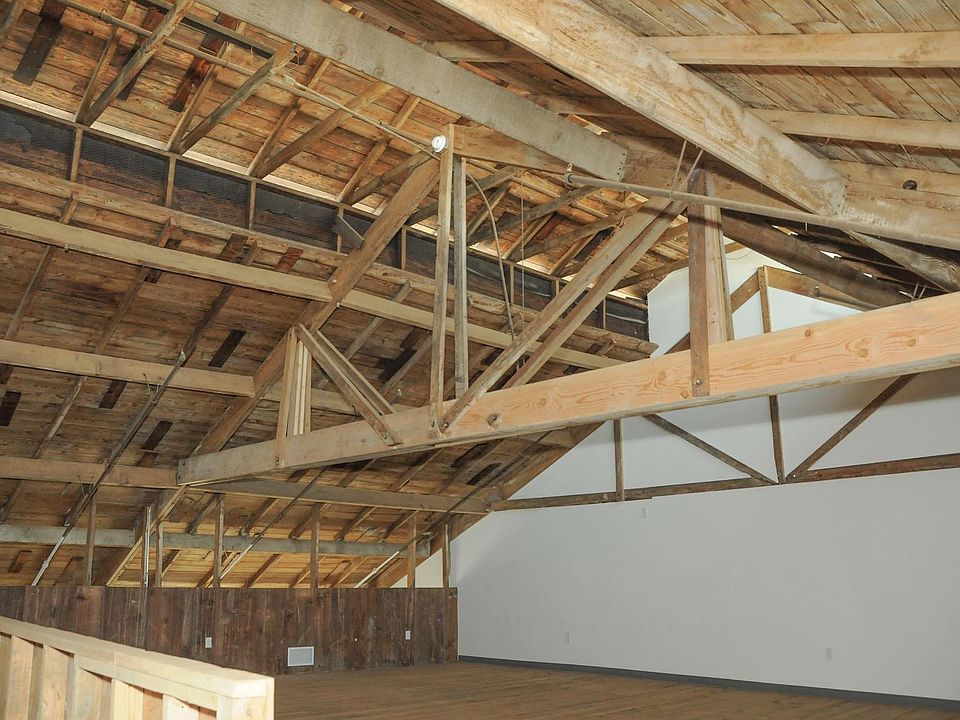 2nd image of 560 E Commercial St Suite 16