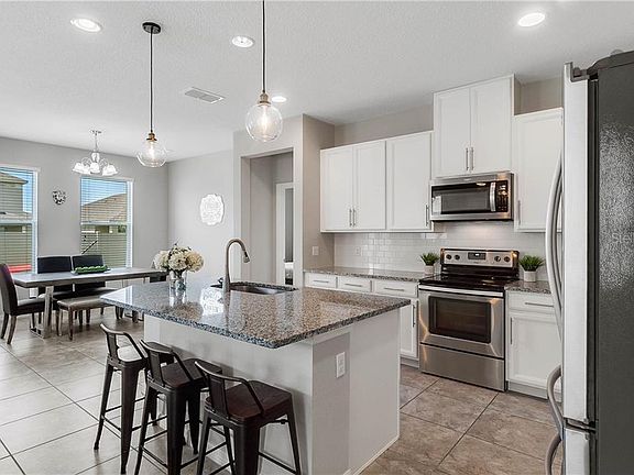 4th image of 3722 Prairie Reserve Blvd