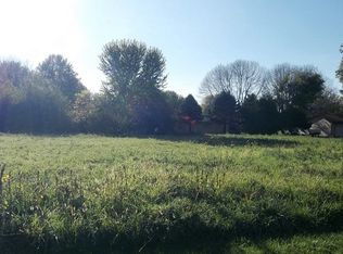 1631 Rockview Rd, Dixon, IL 61021