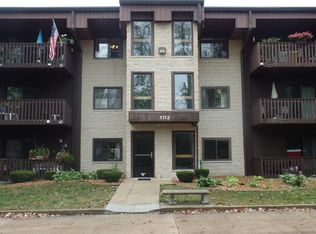 1113 E Division St 1a #1A, Lockport, IL 60441