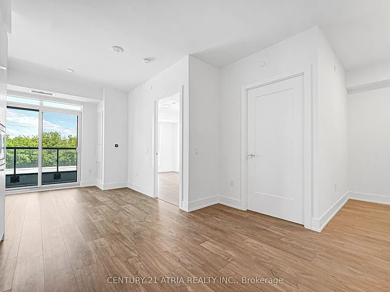 858 Dupont St #306 — Photo 10
