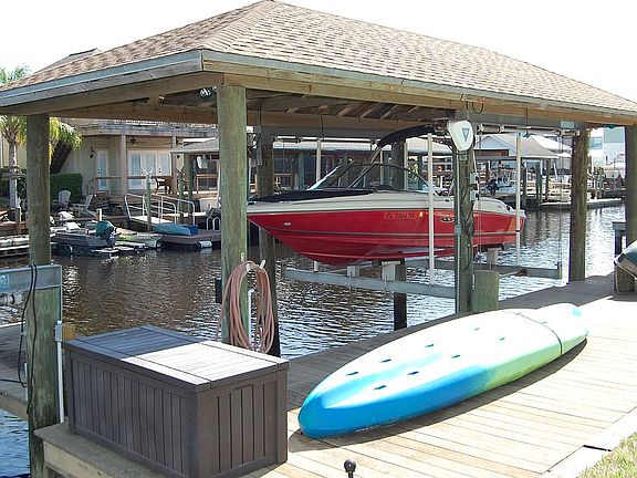 3rd image of 4487 Coquina Dr