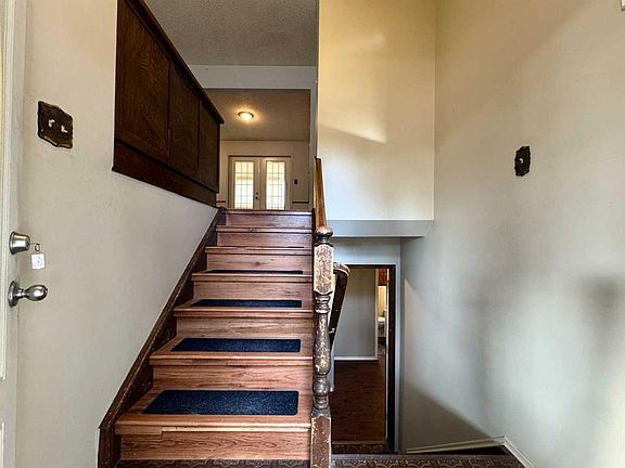 4th image of 1251 S Saint Catherine Rd N