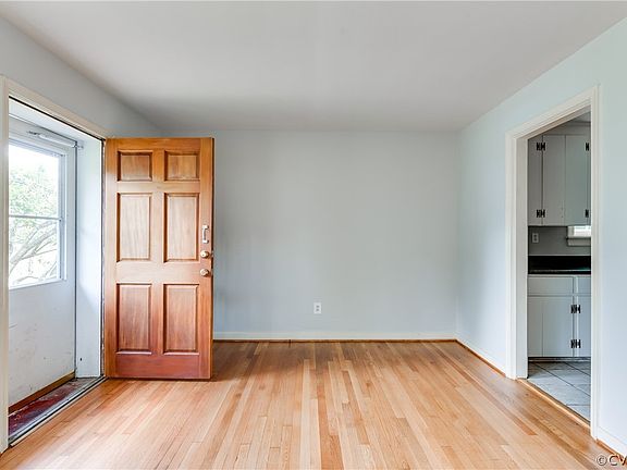 2nd image of 3705 Ellwood Ave