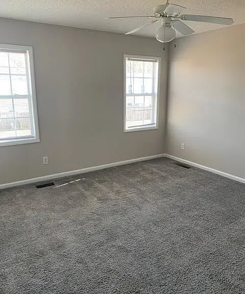 3955 Sterling Pointe Dr — Photo 9