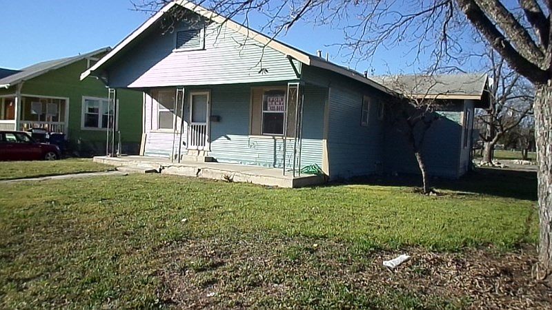 1st image of 145 Kayton Ave