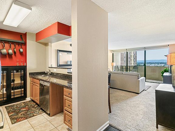 4th image of 1020 15th St #16A