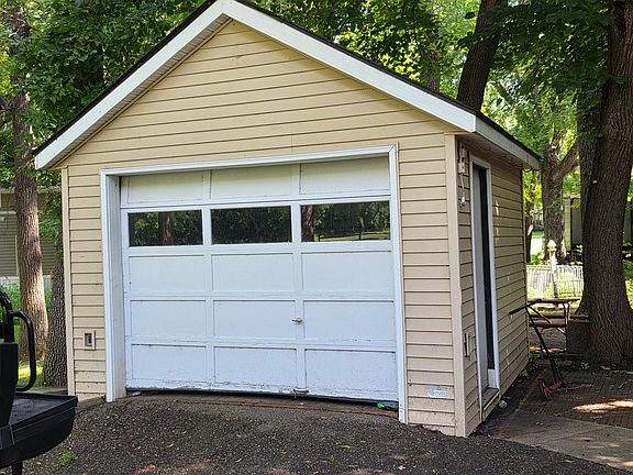 2nd image of 2945 County Road 4 SW #229