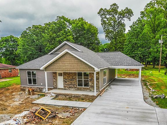 5th image of 376 Greer Dr