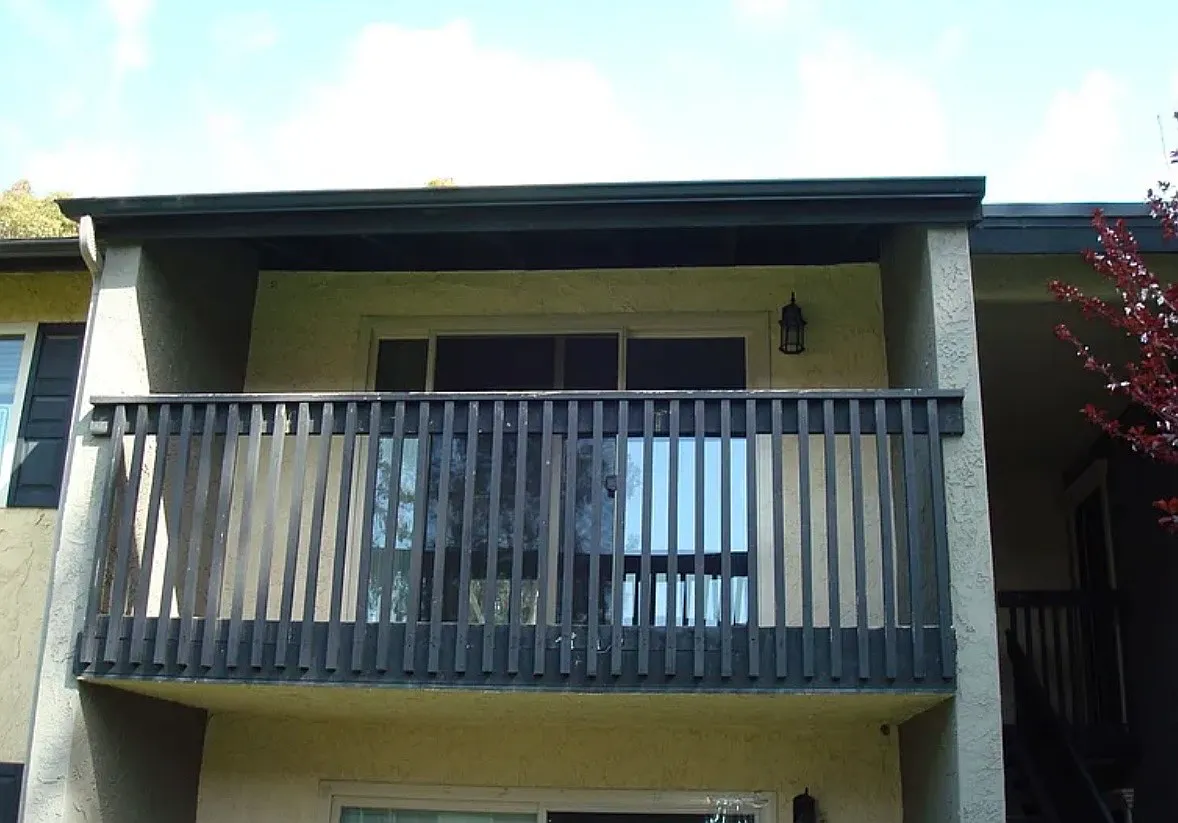 2 bed, 1000 sqft, $2,500 — Photo 4