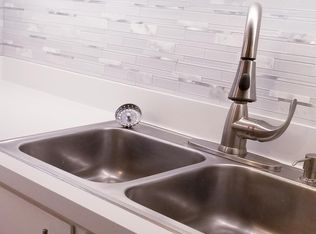 424 Spruce St #1, Manchester, NH 03103