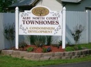 105 Alby N Ct, Godfrey, IL 62035